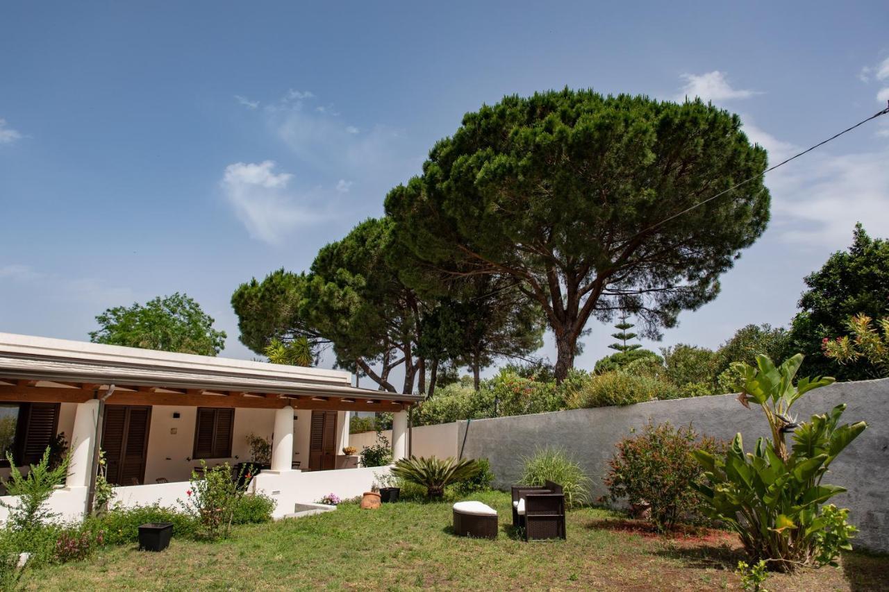 Maria Tindara "La Locanda" Vulcano  Esterno foto