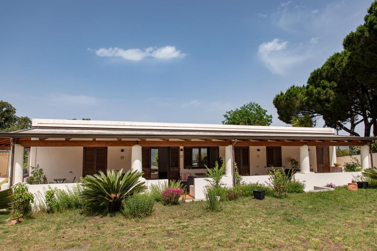 Maria Tindara "La Locanda" Vulcano  Esterno foto