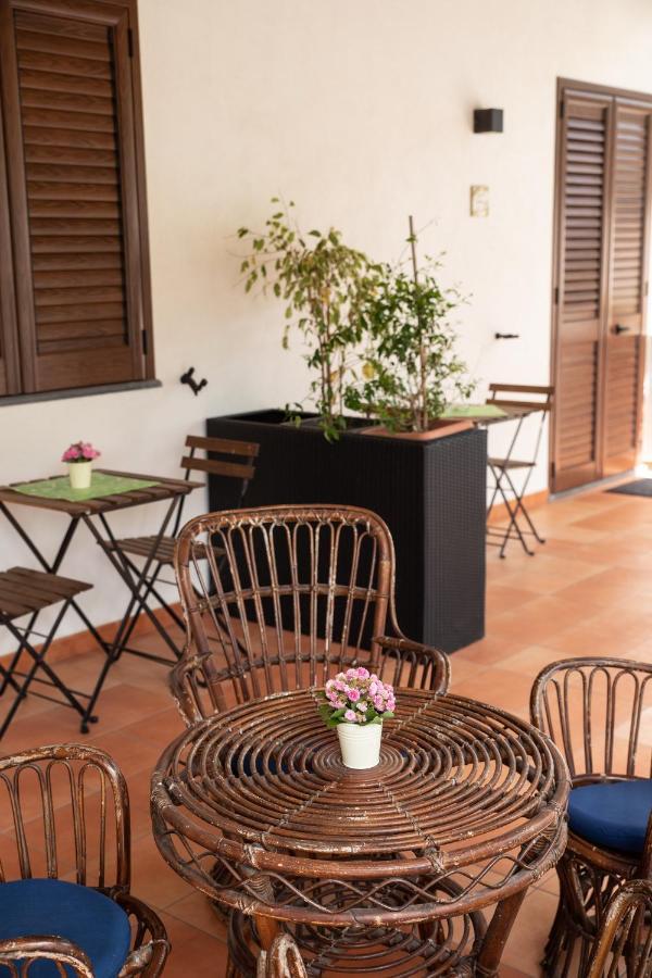 Maria Tindara "La Locanda" Vulcano  Esterno foto